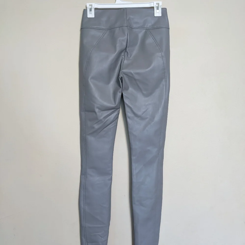 WOLFORD Edie Faux Leather Leggings in Gray Size 6 - Picture 9 of 12